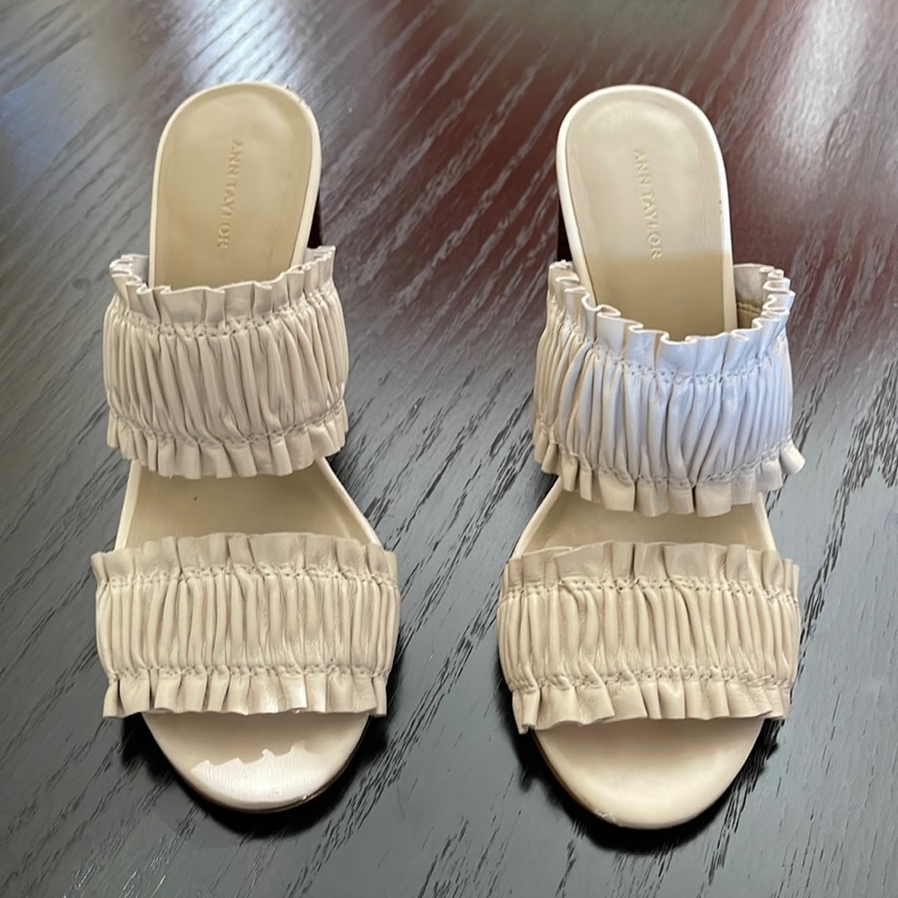 Ann Taylor, Hartley Leather Ruffle Block Heel
